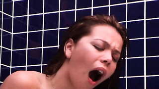 A Fürdő, Megkérdezte, Hogy a Farkad a Segged!!!